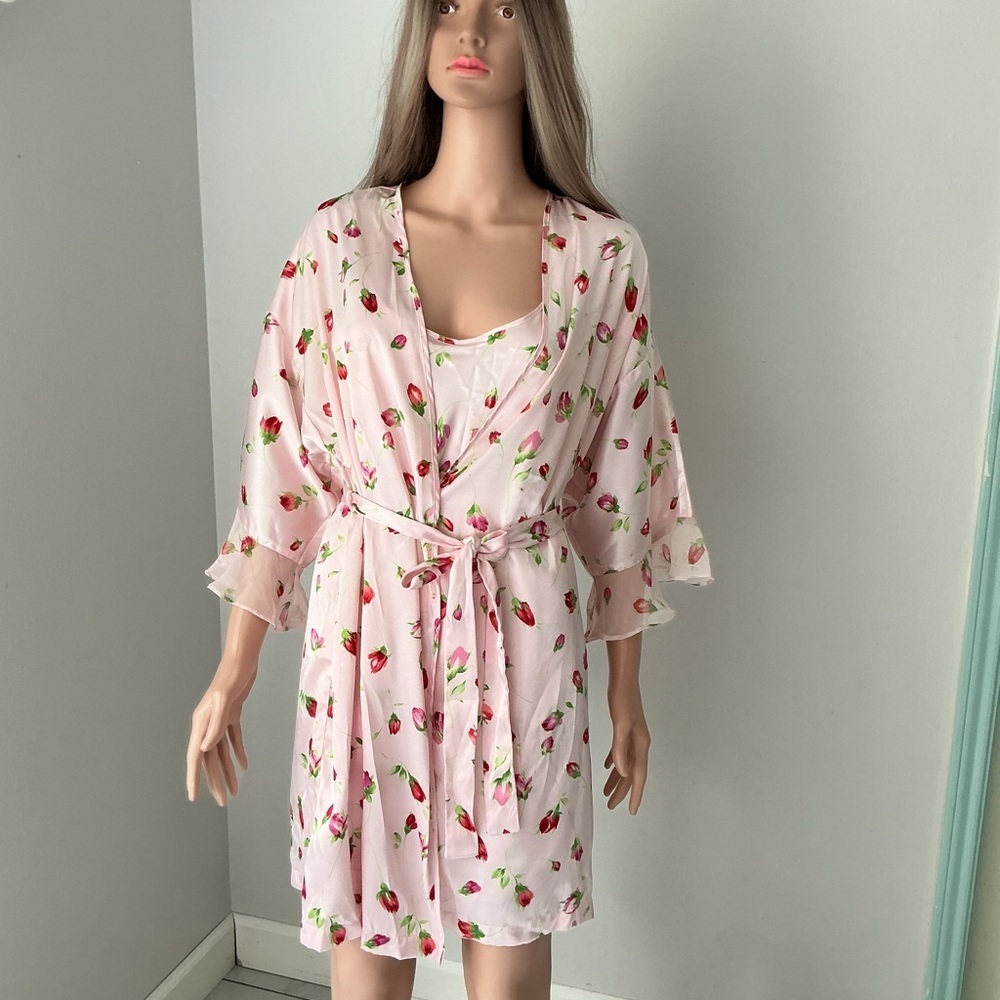 Secret Treasures Pink Floral Women's Robe